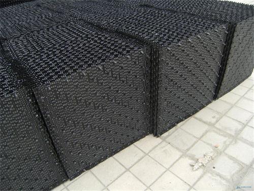 閉式冷卻塔填料有必要定期清洗和更換嗎？